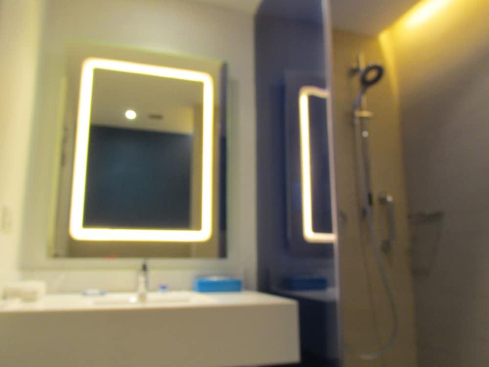 Park Inn By Radisson Gurgaon Bilaspur Manesar Exterior photo