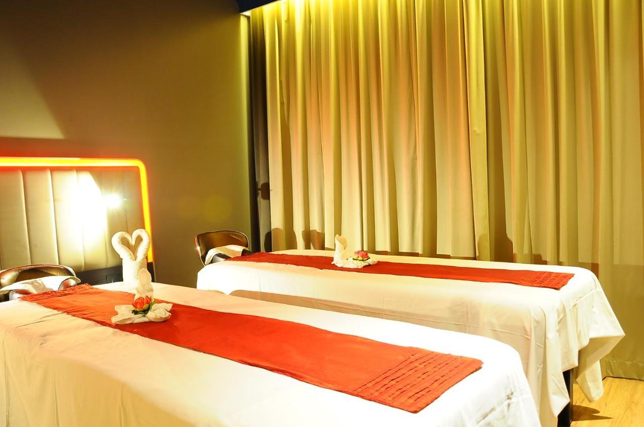 Park Inn By Radisson Gurgaon Bilaspur Manesar Exterior photo
